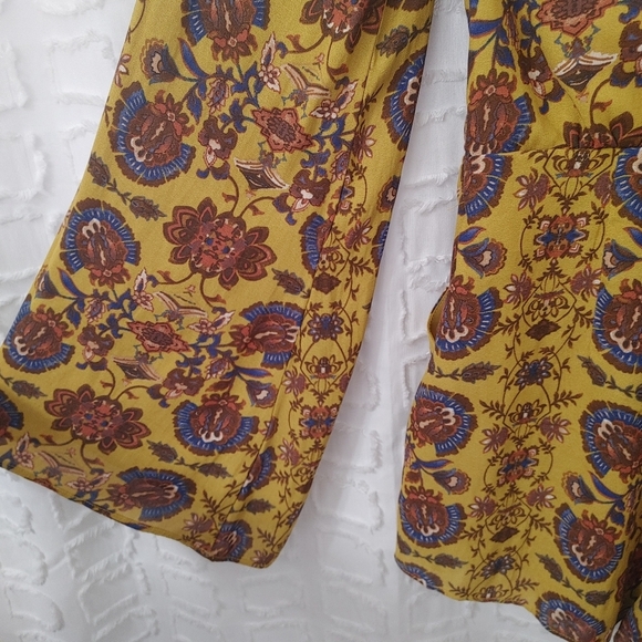 FOREVER 21 mustard yellow floral romper size M - Picture 10 of 12